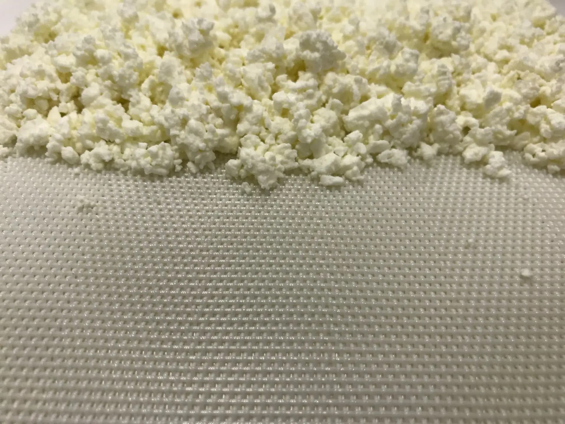 Сетки и ленты для обезвоживания творога на молочной линии